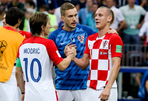 球队连续三 球队连续三