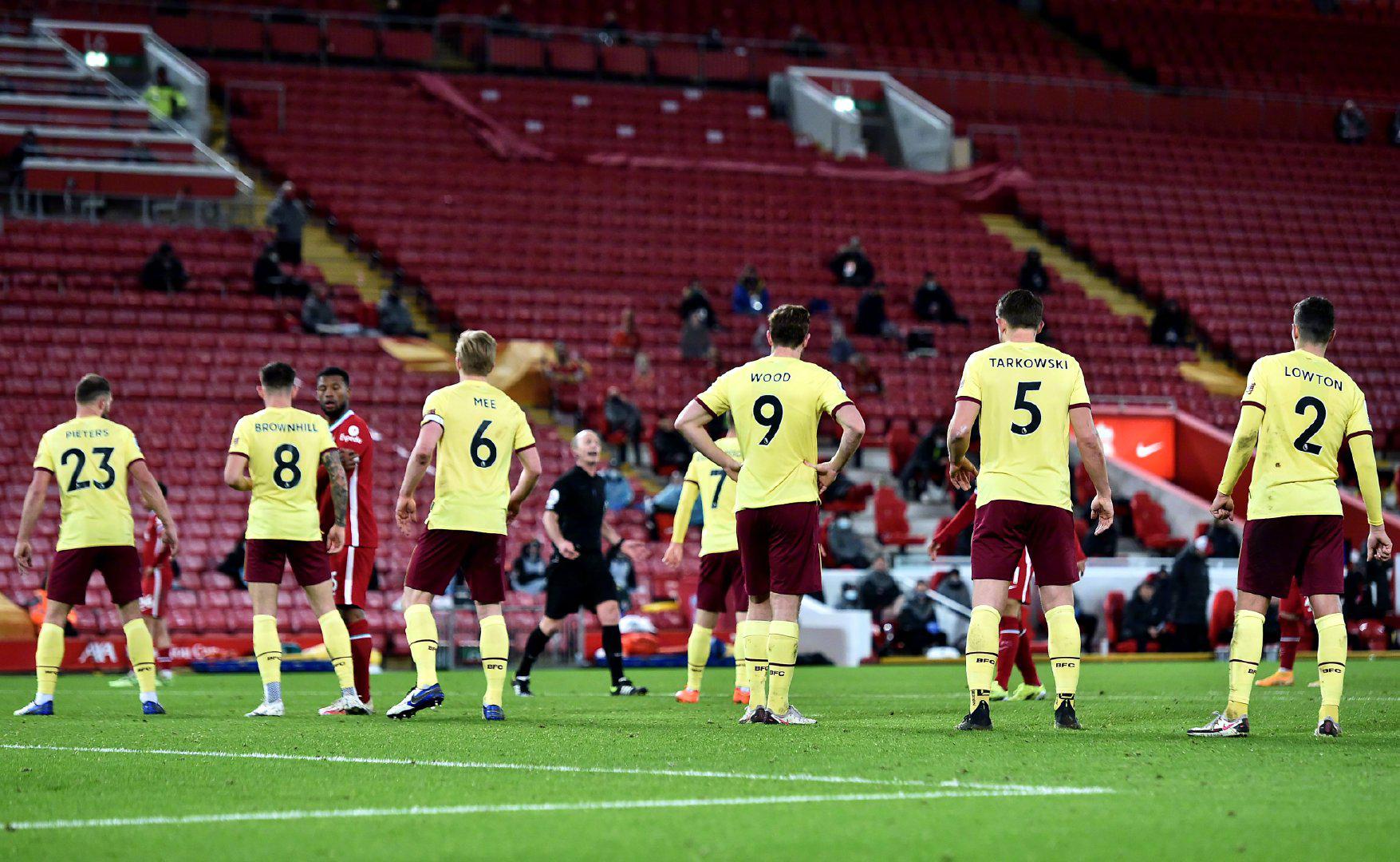 在场上的 在场上的